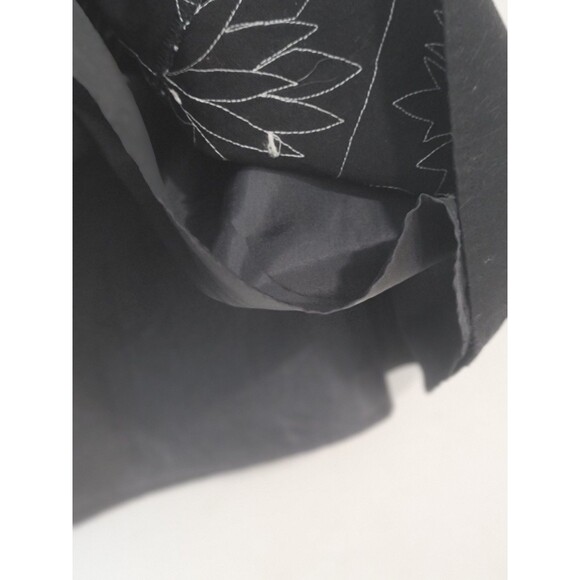 Talbots A-Line Skirt Black Floral Embroidered Lotus Flower Boho Retro Sz 6 - Picture 7 of 7